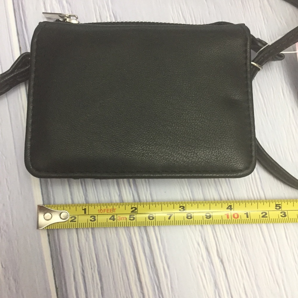 NWT Wild Fable Black Mini Crossbody Bag Wallet - Picture 6 of 9